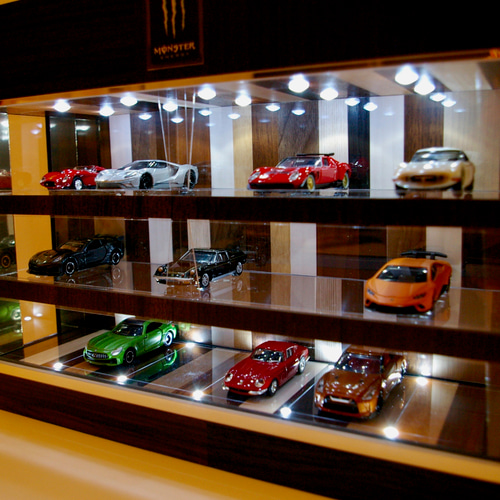 1/64展示可・ランダム木・3層式ディスプレーBOX / LED20灯