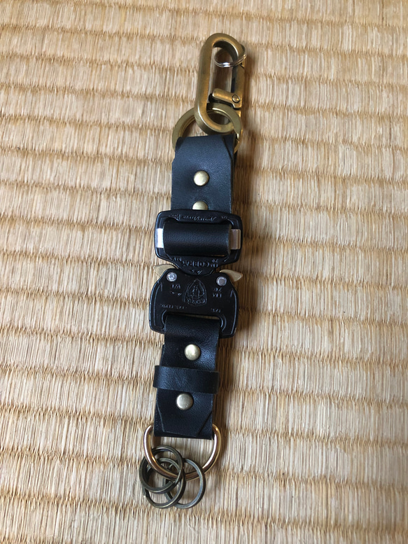 オーストリアルピン20mmコブラバックルキーホルダー キーホルダー