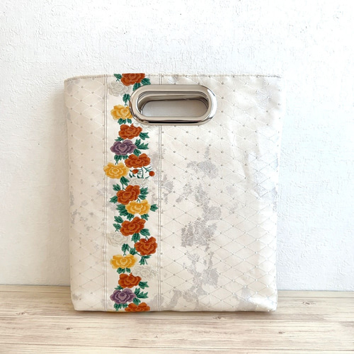 絹の帯から2wayクラッチバッグ 沢山の牡丹花文柄 帯リメイク343
