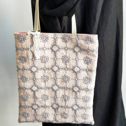 ミナペルホネン/anemoneアネモネ ピンク /手提げトート トーストサイズ