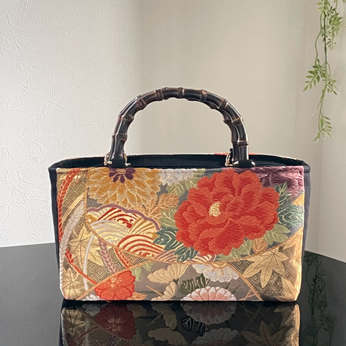 帯リメイクバッグ 彩花 綿入りスクエアバッグ 持ち手竹 和装バッグ