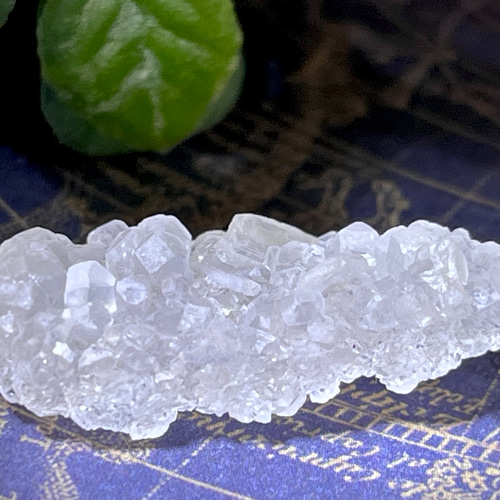 ダイヤモンドフレークアポフィライト✨ 原石 クラスター スチルバイト