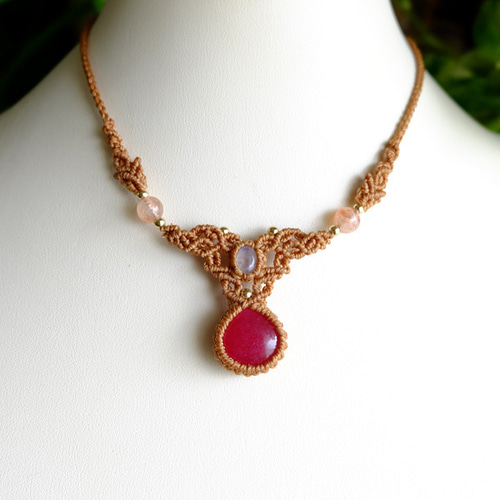 ルビー（アフリカ産）・ムーンストーン（スリランカ産） 天然石