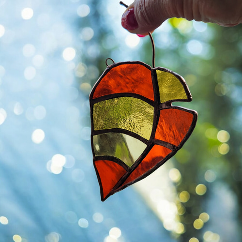 カラフル紅葉 秋の葉っぱ サンキャッチャー ステンドグラス雑貨