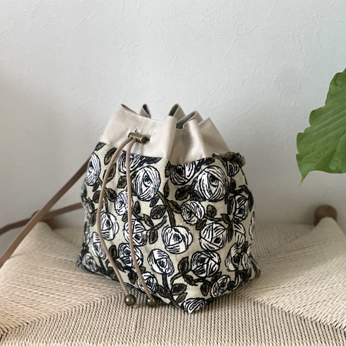 ⚮̈ミナペルホネン rosy beige シプリバッグ 巾着ショルダーバッグ