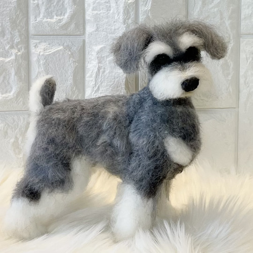 羊毛フェルト ミニチュアシュナウザー momoichigo 羊毛フェルト