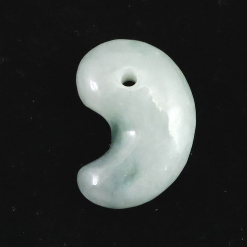 糸魚川翡翠 ヒスイ 小滝産 薄緑 22mm勾玉 ディレクトリカード付 4.91g