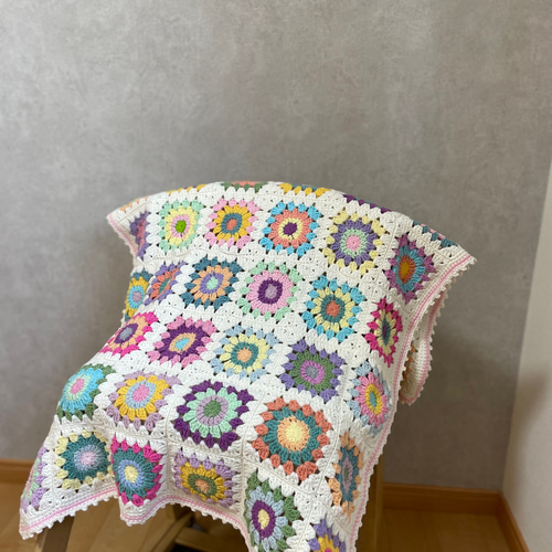 新柄♡♡カラフルひざ掛け モチーフブランケット ひざ掛け かぎ針編み