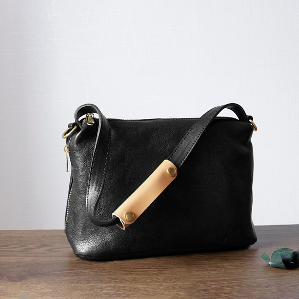 シンプルな本革お洒落なハンドバッグ斜め掛け2wayショルダーバッグ