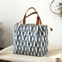 ⚮̈ミナペルホネン tambourine navy エアリーポシェット ショルダー