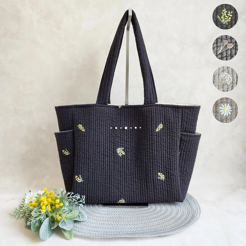 花刺繍ヌビのやさしいA4トート サイドポケット付き ヌビバッグ ♡ 底板