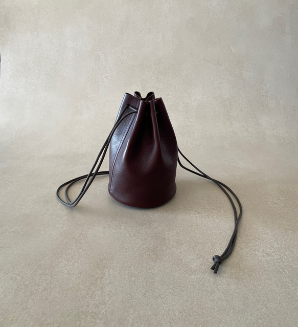 本革巾着バッグ ダークブラウン イタリアンレザー 巾着 焦茶 巾着
