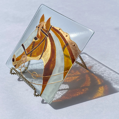 新年2026年干支ガラスプレート 馬をグラスペイント（ガラス絵付） 中皿