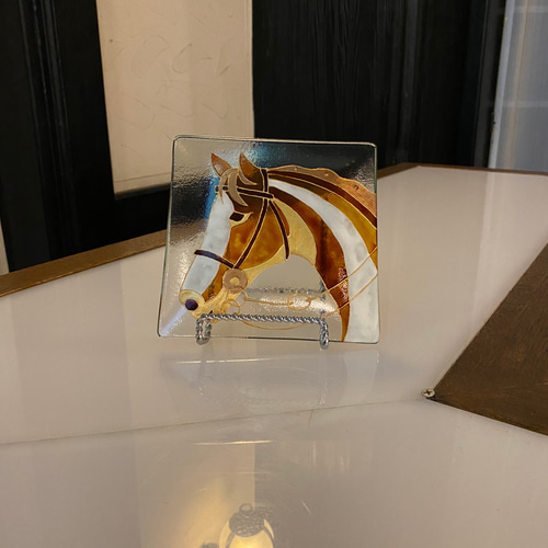 新年2026年干支ガラスプレート 馬をグラスペイント（ガラス絵付） 中皿