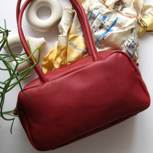 スモールボストン ボルドー 本革製 ボストンバッグ ボストンバッグ