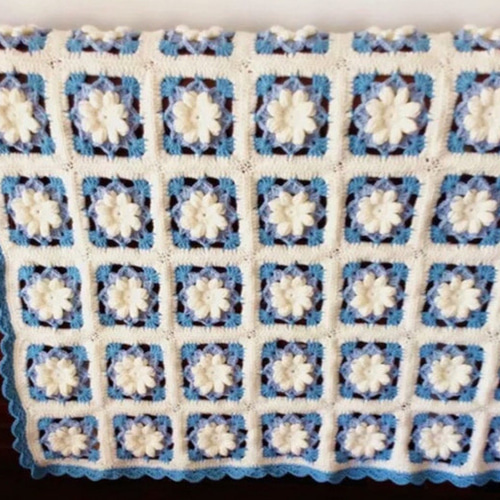 手編みグラニースクエア マルチカバー かぎ針編み モチーフ編み バラ柄