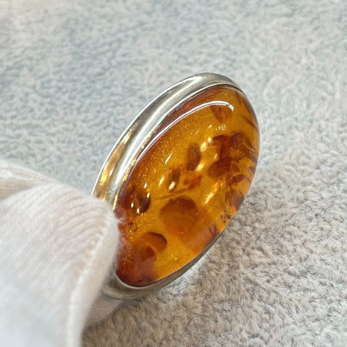 シルバーブローチ 琥珀 シルバー 大粒 シルバー925 楕円型 オレンジ