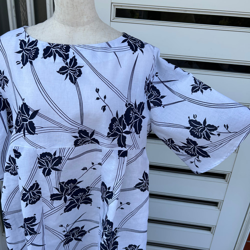 浴衣 反物 ハイウエスト 後ろVネック 五分袖 ワンピース 白地 蘭 着物