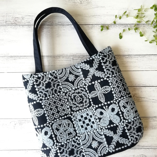 SALE ☆ミナペルホネンforest tile, tambourine のミニバッグ/navy