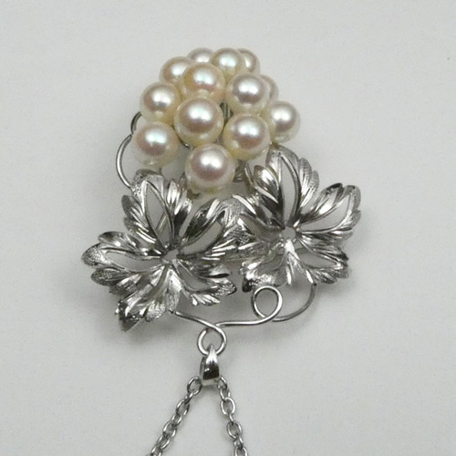 アコヤ 本真珠ブローチ ぶどうの房型大振りペンダント兼用ブローチ