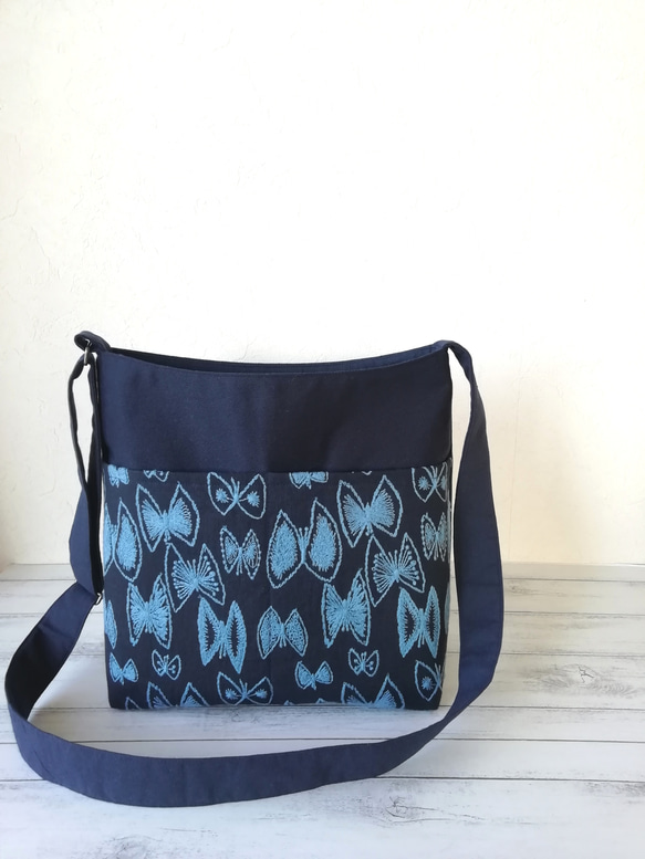 SALE ☆ミナペルホネンsky flowerワンショルダーバッグ/navy