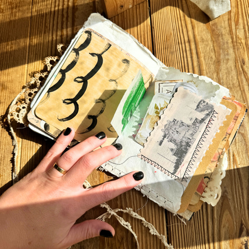 ハンドメイドのジャンクジャーナル (70ページ） ZINE・小冊子 The