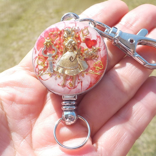 再販】レジンアクセサリー アリス ワンダーランド♪ リール