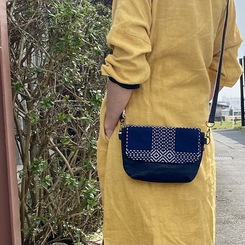 藍染め刺し子と岡山デニムのバイカラー2wayミニショルダーバッグ（格子