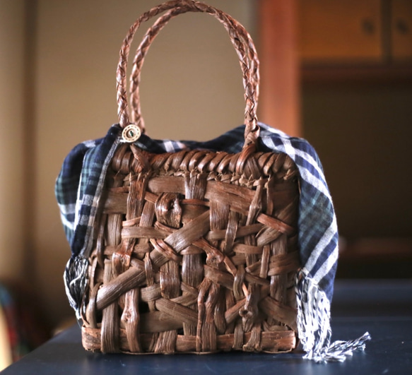 青森県産山葡萄使用 国産 山葡萄かごバック 乱れ編み ハンドメイド