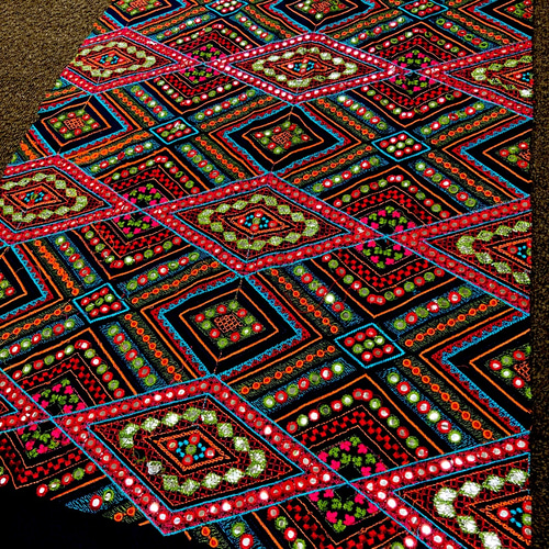 インド刺繍 布 生地 はぎれ エスニック ミラーワーク アジアン 手芸