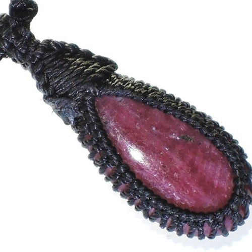 ☆ナチュラルルビーのネックレス☆20ct/20mm☆天然石コランダム紅玉