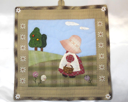 パッチワーク・アップリケキルトのミニタペストリー☆スーちゃんのお