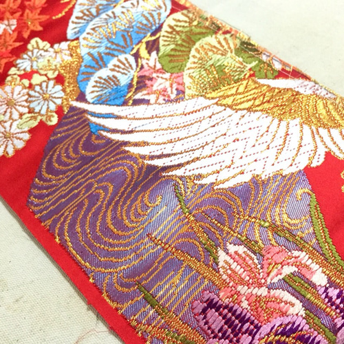 赤い鶴」日本の着物の刺繍 生地 若桑 通販 4583821｜Creema(クリーマ