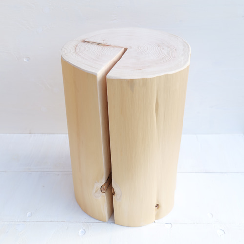 丸太スツール　丸太サイドテーブル　ヒノキ根元 楽天市場】ヒノキ丸太スツール(特大）サイドテーブル kinoaru 【送料