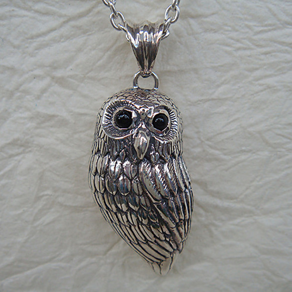 ふくろうペンダント【酉】 シルバーアクセサリー×オニキス（天然石