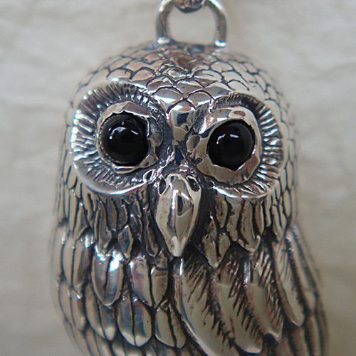 ふくろうペンダント【酉】 シルバーアクセサリー×オニキス（天然石