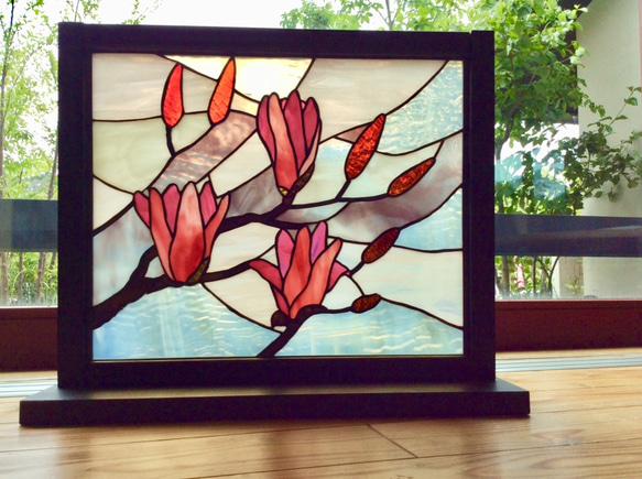 ステンドグラス パネル 制作 ご希望のデザインで 早春の木蓮#1 表札