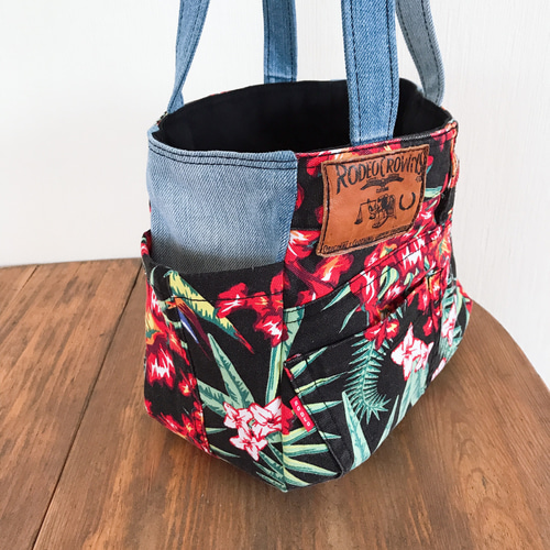 802 ✿ いちご ✿ 花柄デニムリメイクバック ハンドメイド2点 デニム