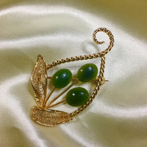 アンティーク ブローチ 〈台湾翡翠〉帯留め 金具付き 和小物 帯留め 和
