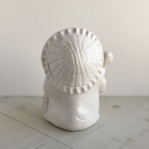 陶置物》ホワイトたぬき・モダン狸（白光沢釉／信楽）［V-11] その他