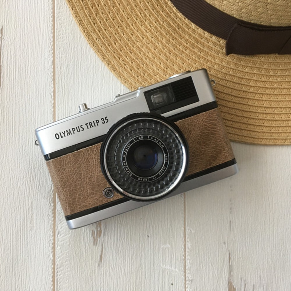 完動品】レトロなフィルムカメラ オリンパスTRIP35 ベージュのポニーの