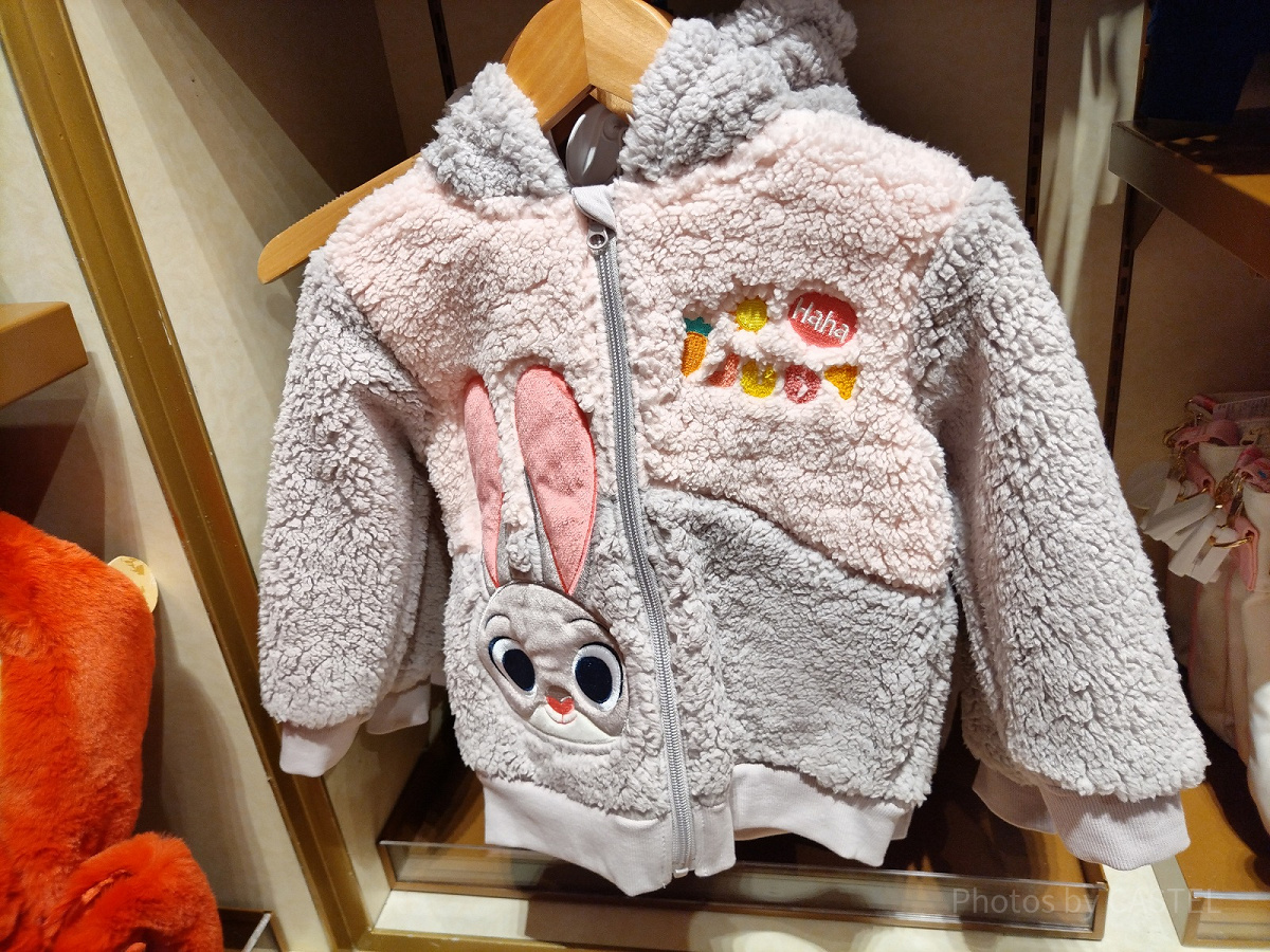 上海ディズニーズートピアグッズ：ジュディのボアパーカー（キッズ