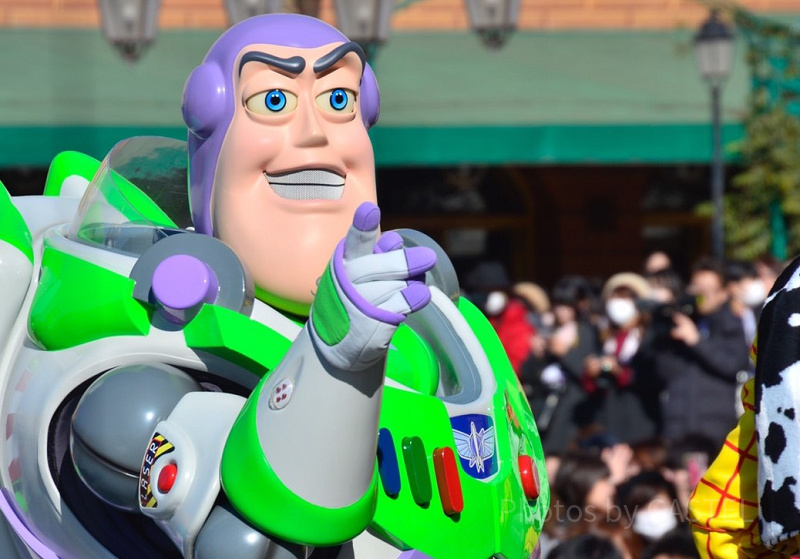 トイ・ストーリー】「バズ・ライトイヤー」を徹底解説！スペース