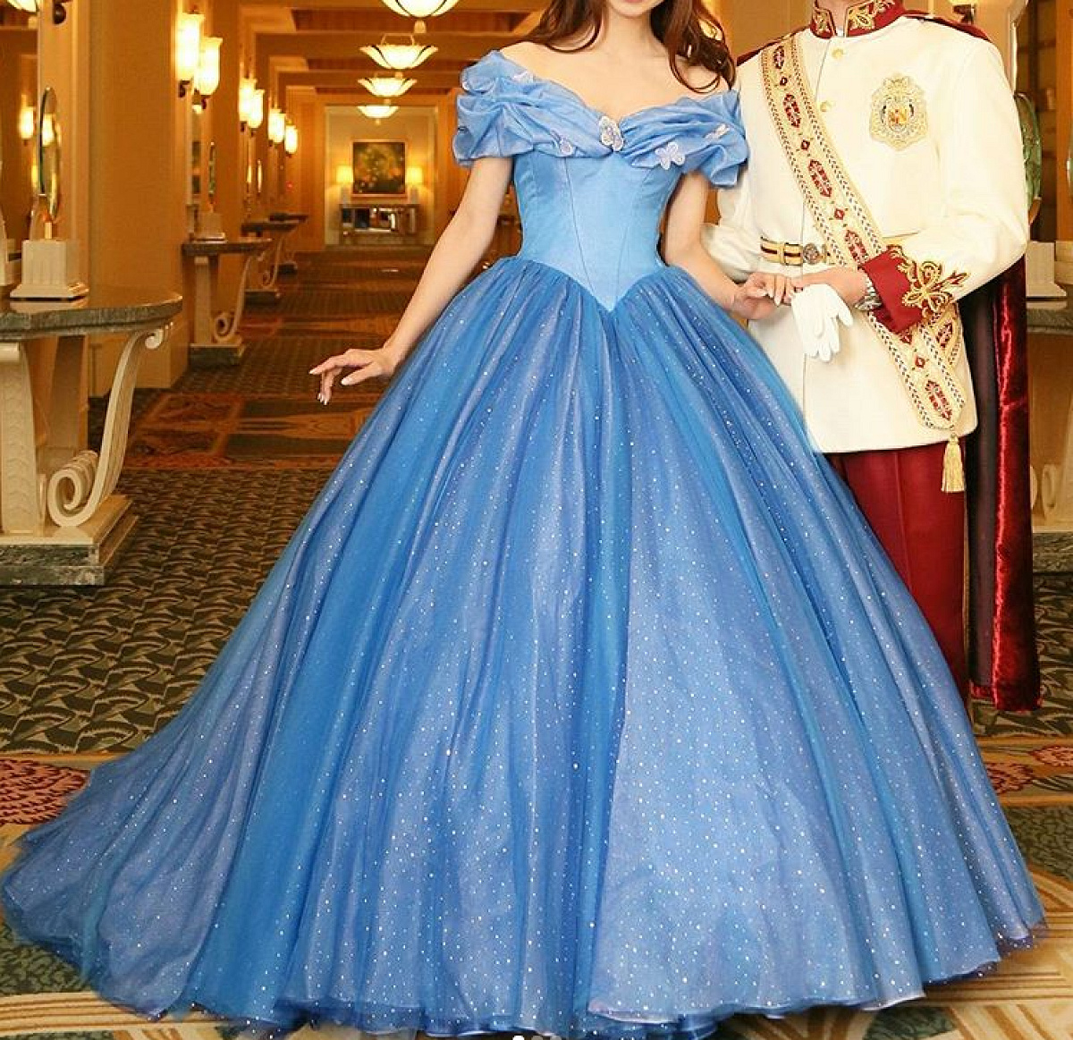 実写版シンデレラのウェディングドレス| キャステル | CASTEL