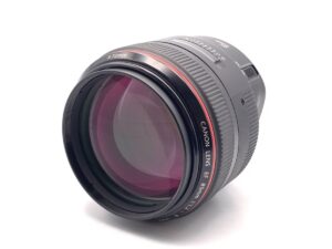 RF85mm F1.2L USMとEF85mm F1.2L II USMの魅力比較 - 魅惑の中望遠
