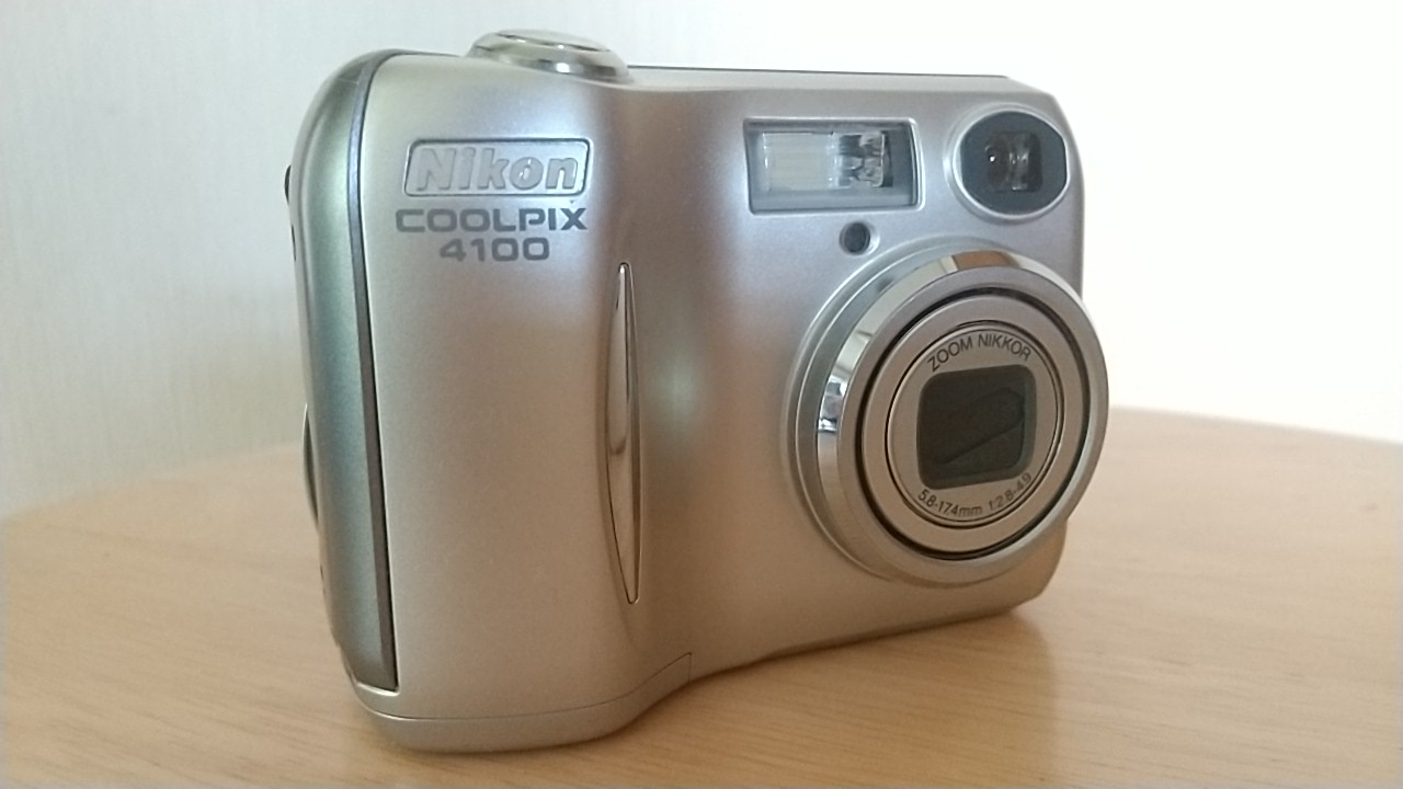 オールドコンデジが人気と聞いたのでCOOLPIX4100を持ち出してみた