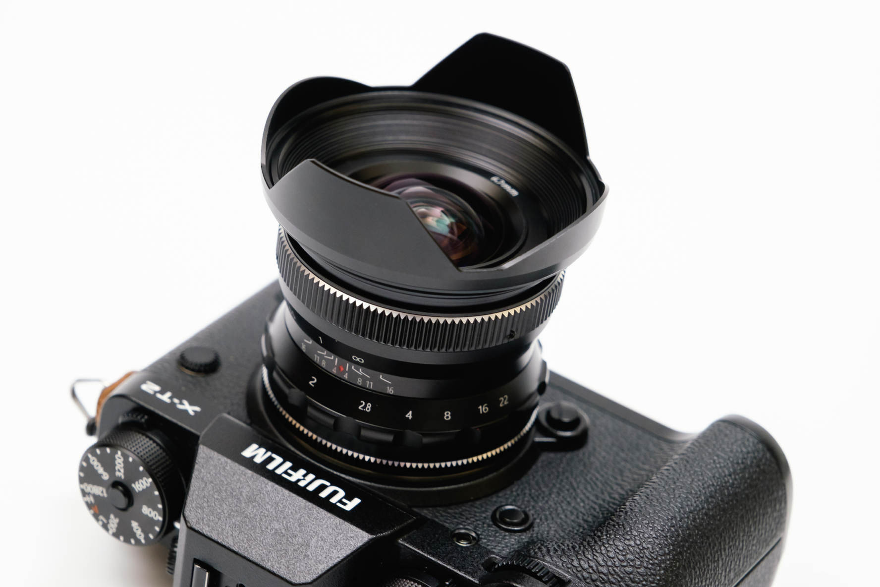 1万円台で楽しめる超広角単焦点レンズ Pergear 12mm F2 Xマウント用で