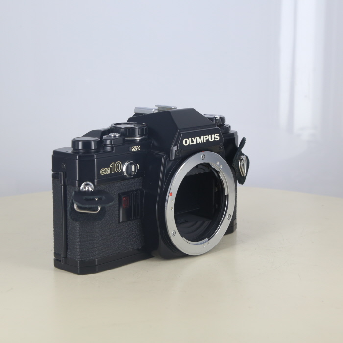 中古】(オリンパス) OLYMPUS OM - 10 ブラック｜ナニワグループ