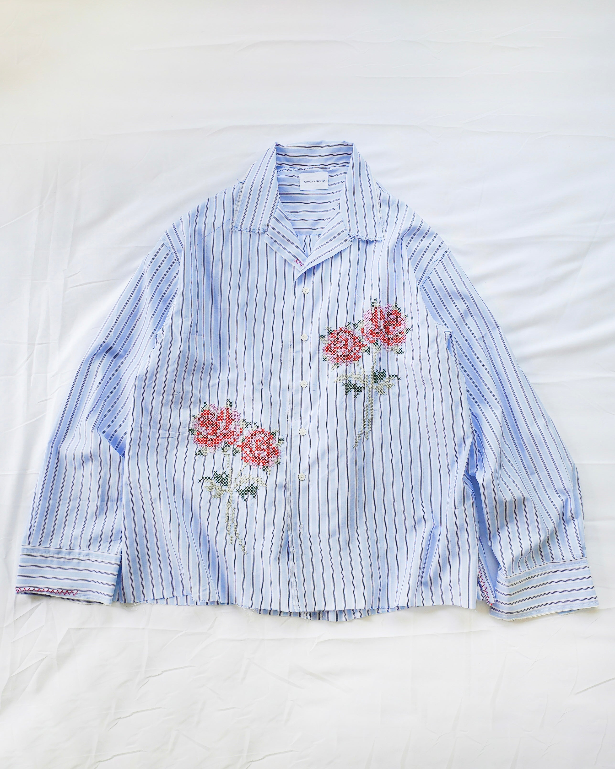 flower embroidery cut off stripe l/s shirt – CAMPHOR WOOD