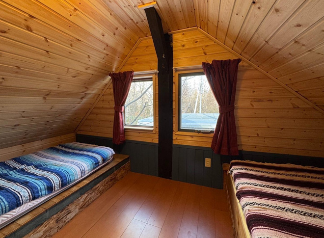 バンガロー - 隠れ家的オートキャンプ場 「遊び小屋コニファー」（株式